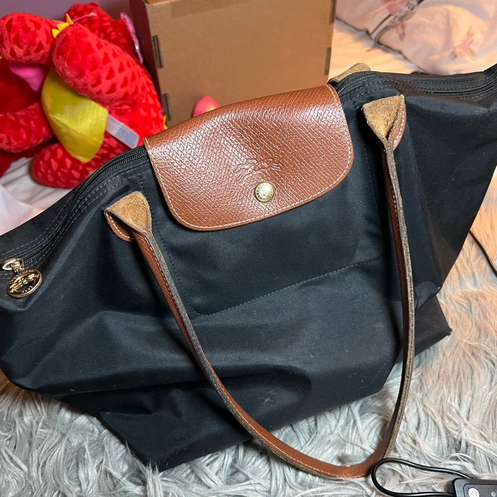 Longchamp Le Pilage Medium Nylon Shoulder Bag